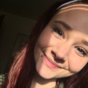 Meet your Posher, Jodeca